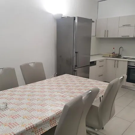 Telalovic アパート Nečujam